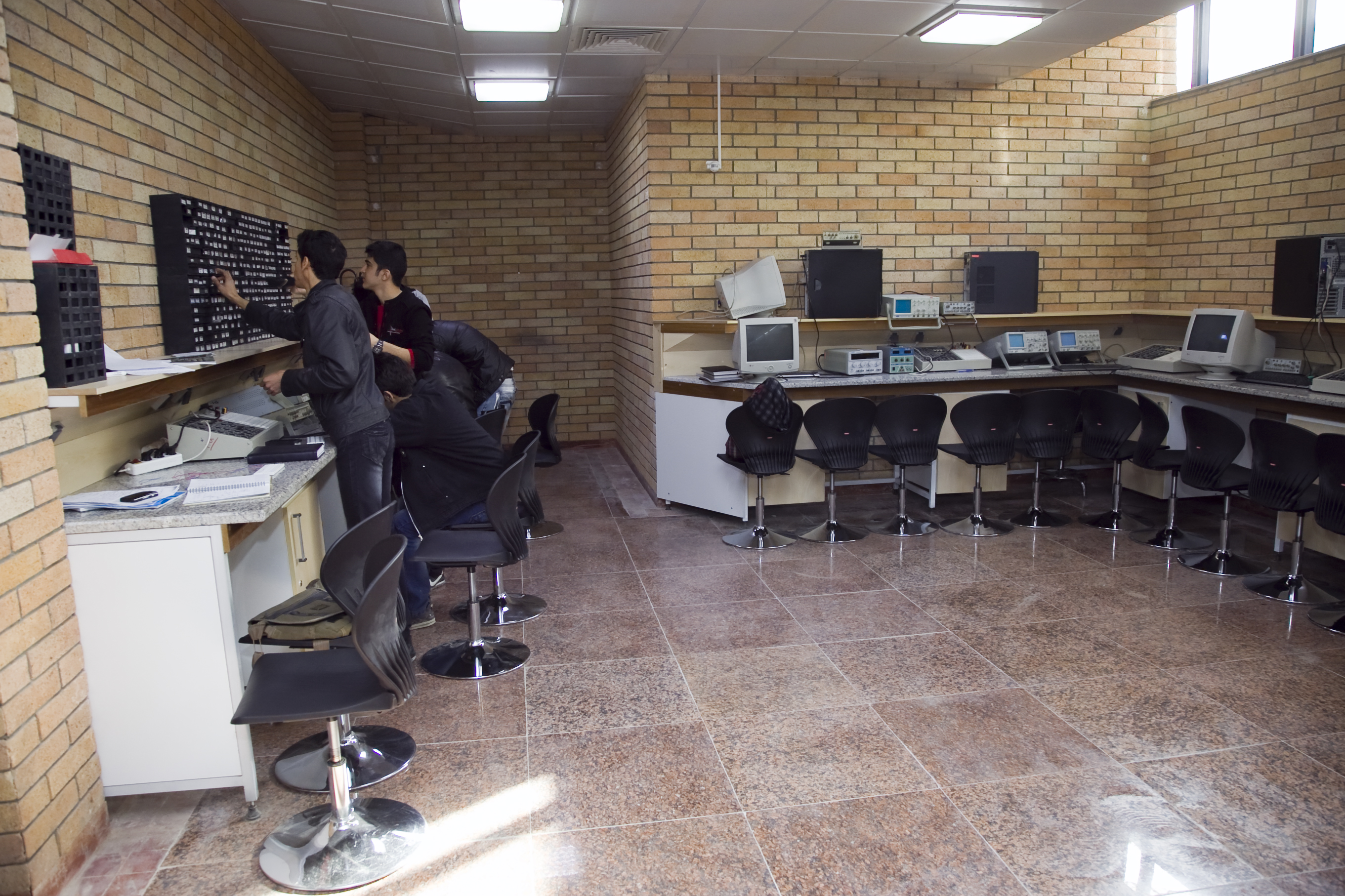 ازمایشگاه
